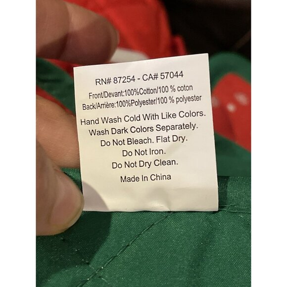 4~Christmas House Holiday Pot Holders 2-Pack With Santa & 2 Snowman Prints 7"x7" - Picture 8 of 9